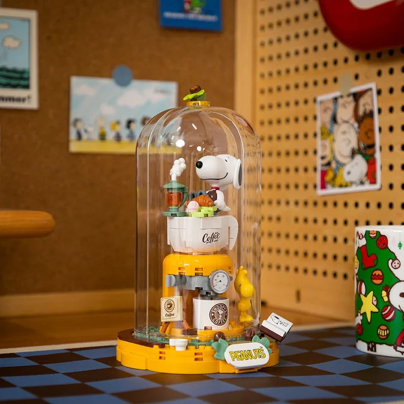 Pantasy Snoopy Red House Building Blocks – 12 Designs to Collect