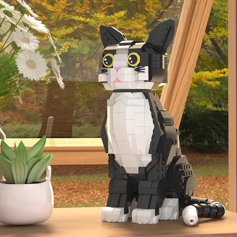 801PCS Tuxedo Cat Building Blocks – Cute Kitty Display Model