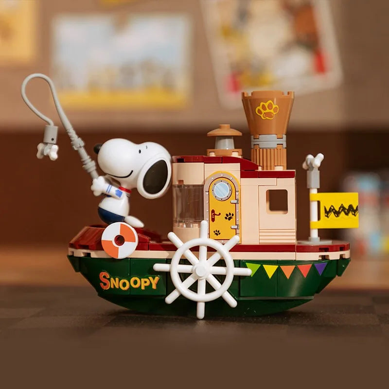 Pantasy Snoopy Red House Building Blocks – 12 Designs to Collect