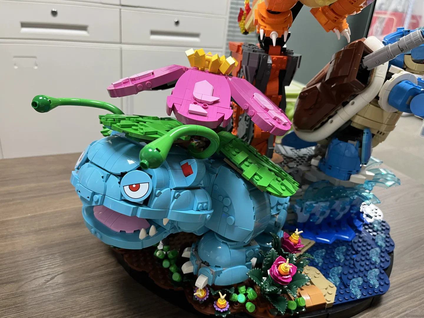 Monster Trio Building Block Set – 6,838 Pieces (Model 72153)