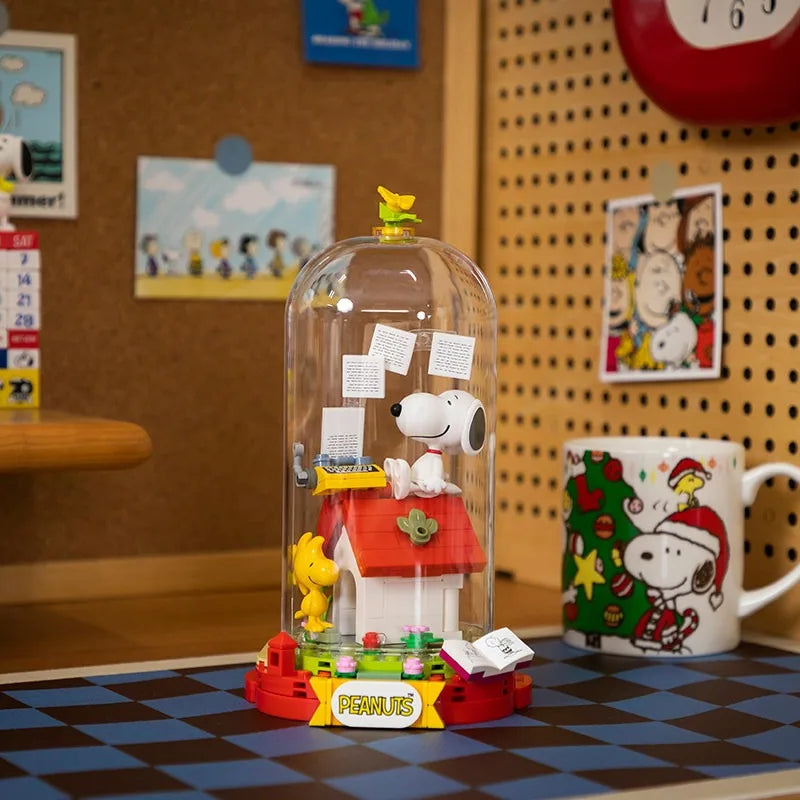 Pantasy Snoopy Red House Building Blocks – 12 Designs to Collect