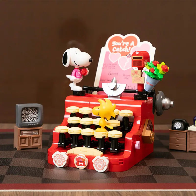 Pantasy Snoopy Red House Building Blocks – 12 Designs to Collect